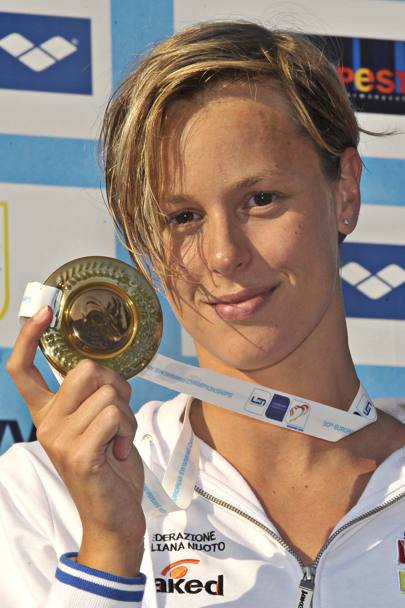 Budapest 2010: un taglio netto per la sorridente nuotatrice, bronzo negli 800 sl. (Lapresse)